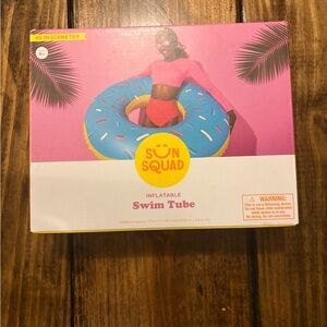 Sun Squad Inflatable Swim Tube
